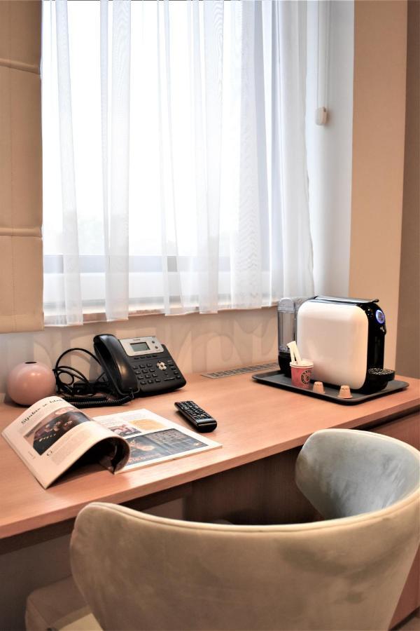 Korpa Deli Rooms Újvidék Kültér fotó